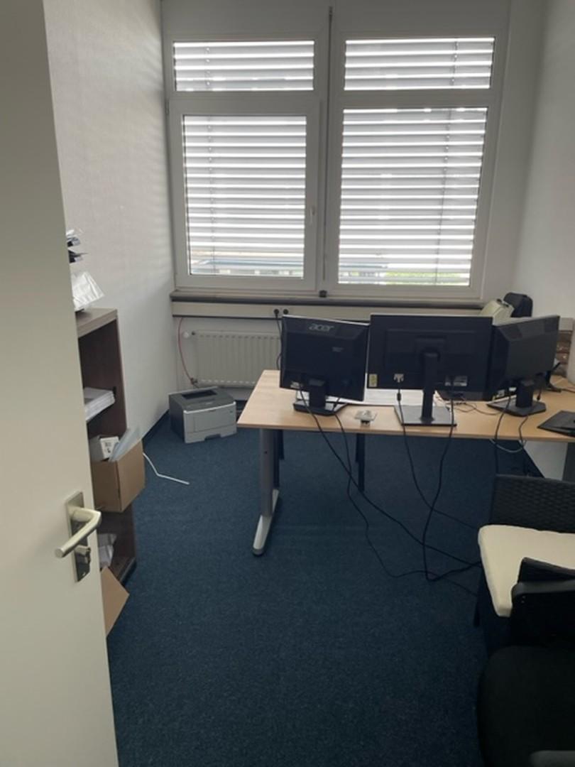 Büro 6
