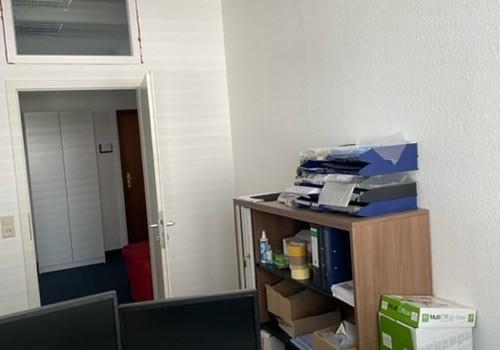 Büro 6