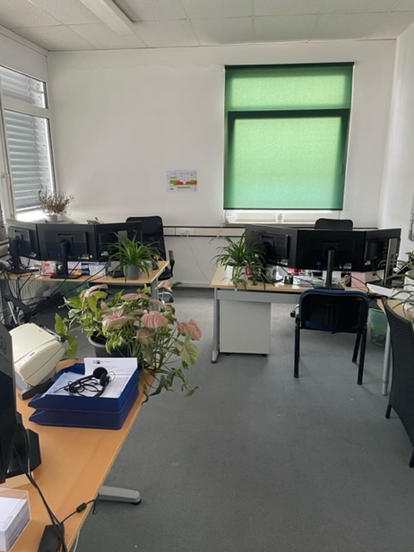 Büro 7