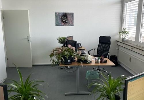 Büro 7