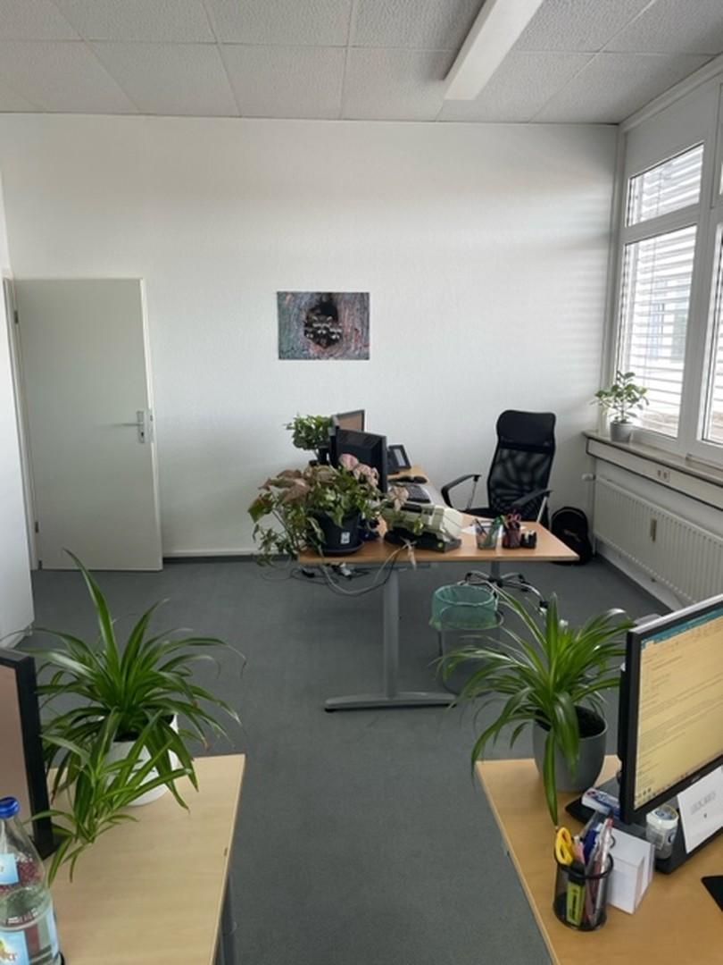 Büro 7