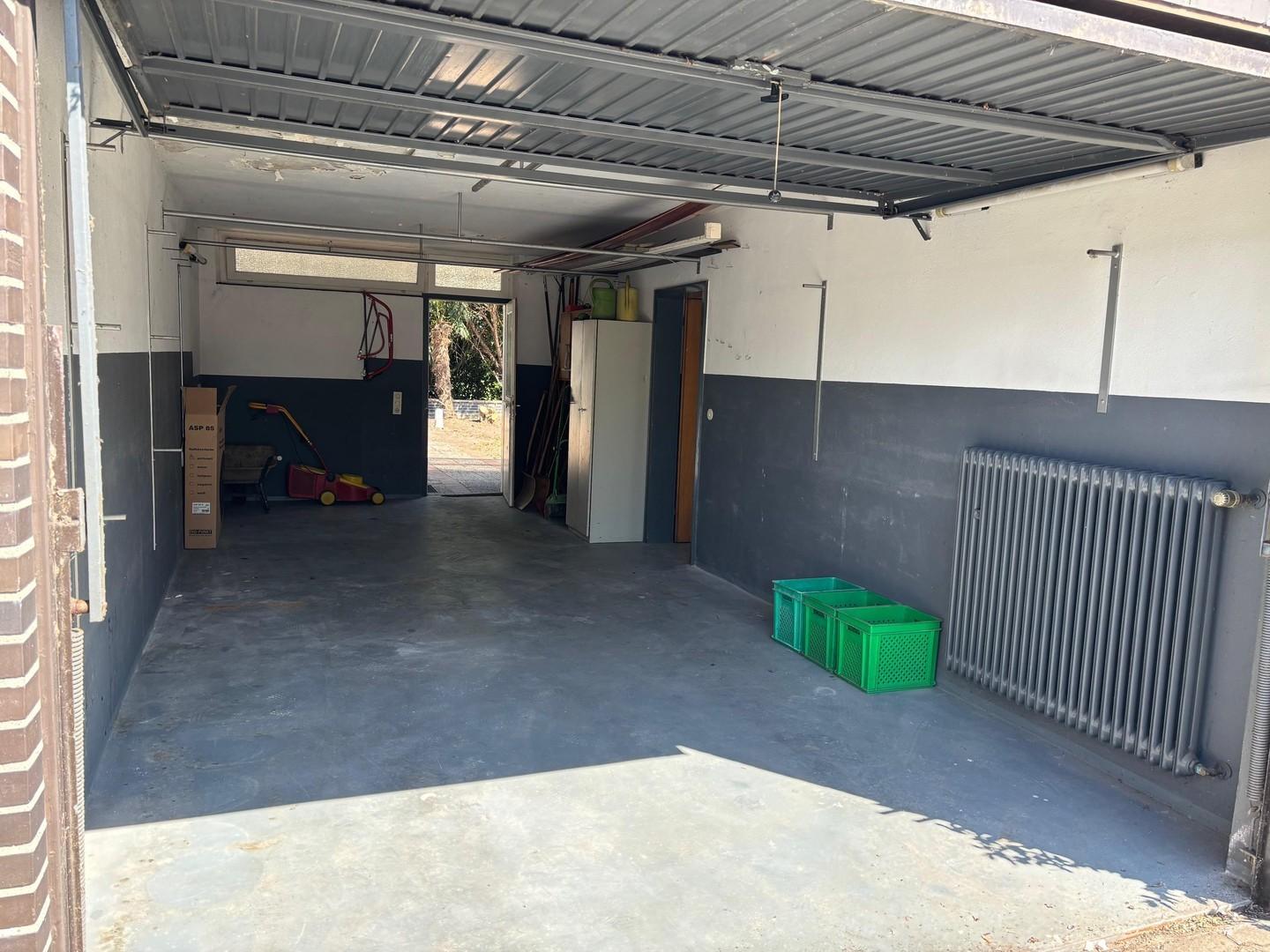 Garage groß 8,1m x 3,45 m