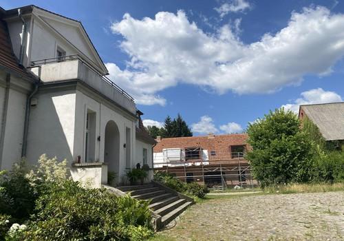 Gutshaus und Kutscherhaus