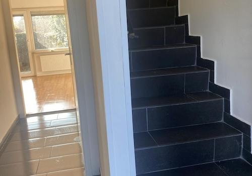 Flur / Treppe ins 1.OG