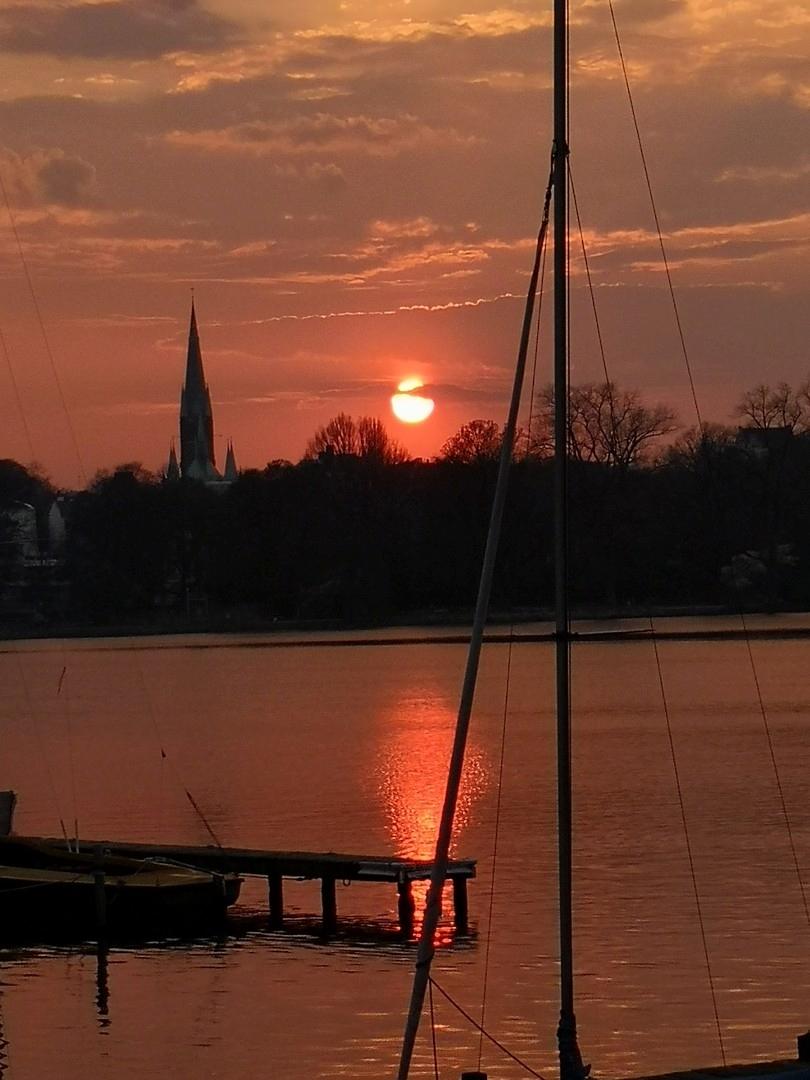 nur 800m zur Alster