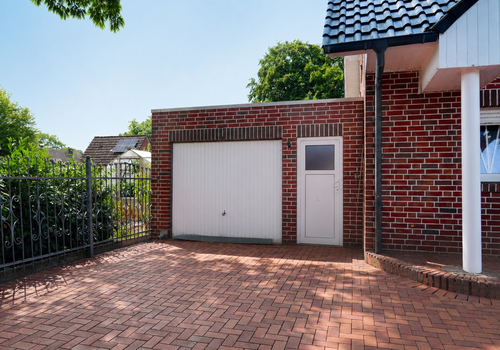Garage von aussen