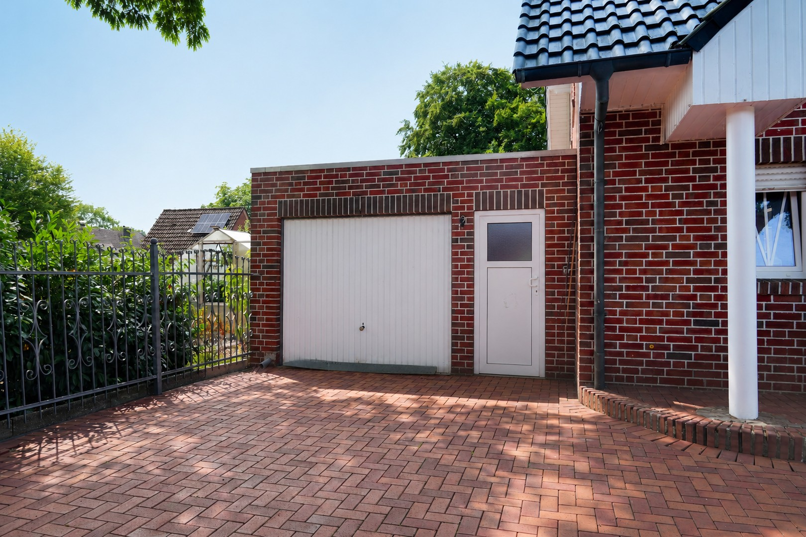 Garage von aussen