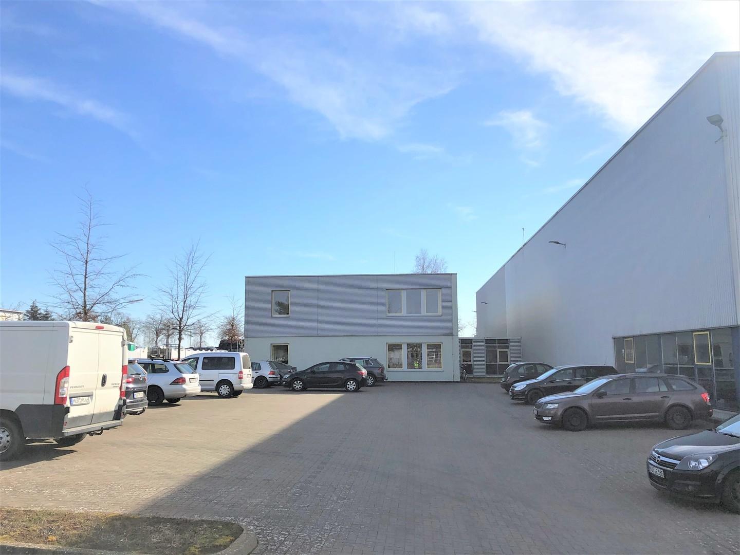 Mitarbeiterparkplatz