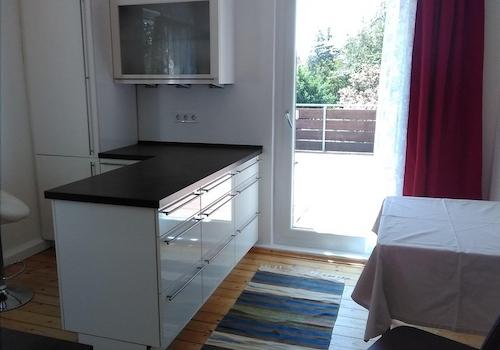OG Küche zur Dachterrasse hin