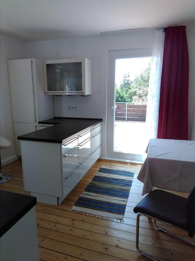 OG Küche zur Dachterrasse hin