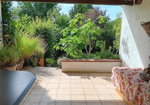 überdachte Terrasse