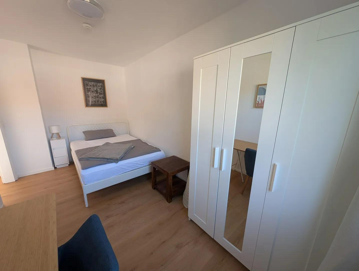 Schlafzimmer 2