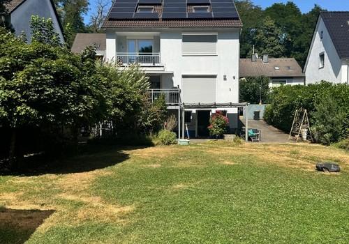 Hausansicht Garten