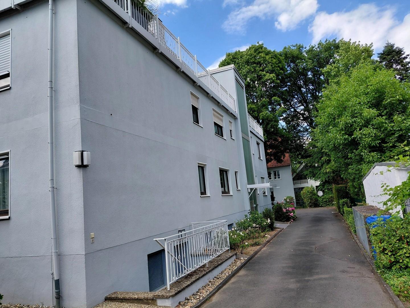 Eingang, Richtung Garagen