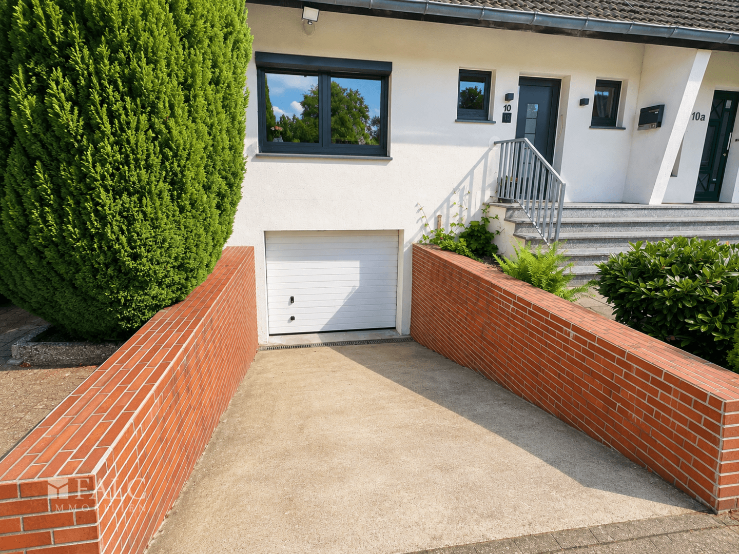 Einfahrt zur Tiefgarage