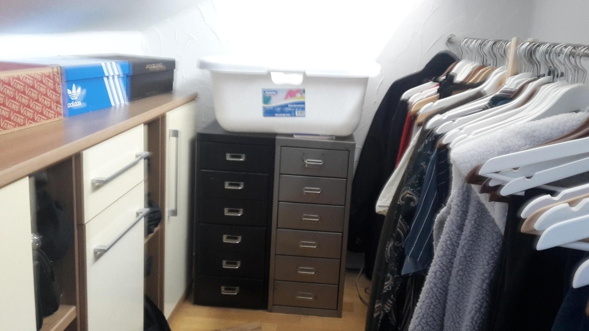 begehbarer Kleiderschrank