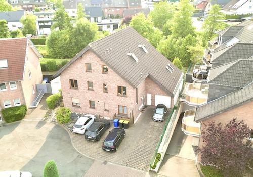 Luftaufnahme von vorne