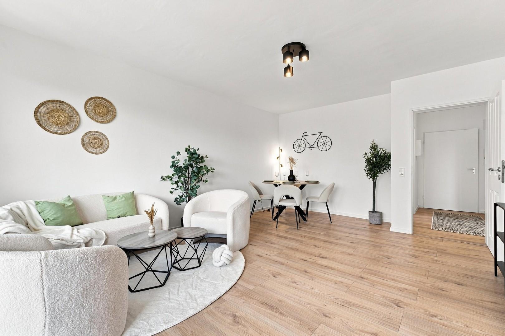 Wohnzimmer/Essbereich