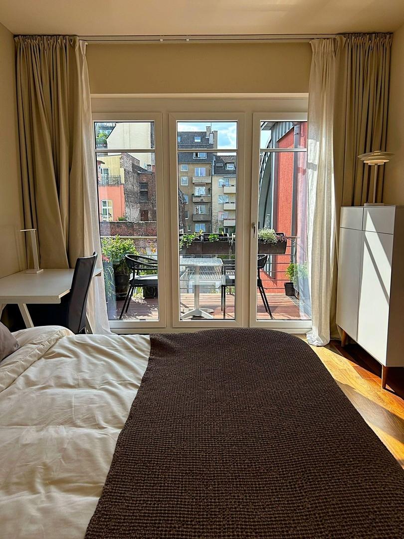 Großes Schlafzimmer
