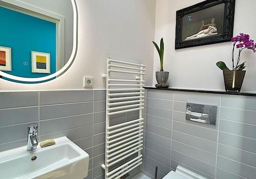Gäste-WC mit Dusche