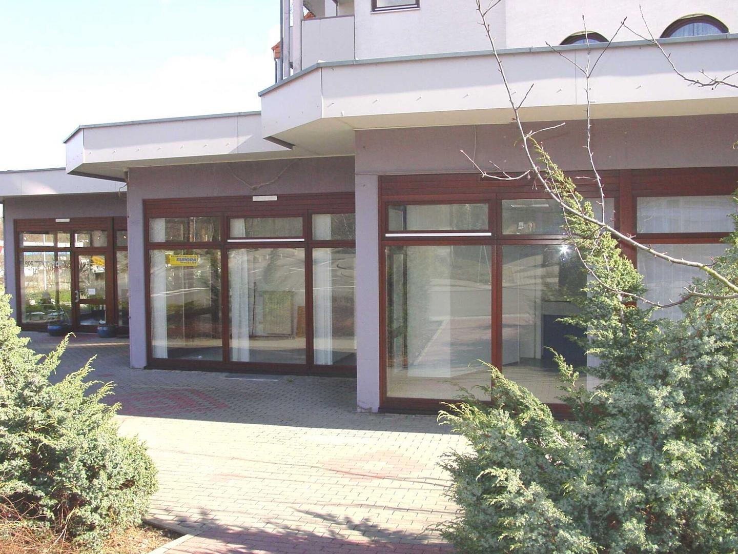 Laden-Ansicht 1