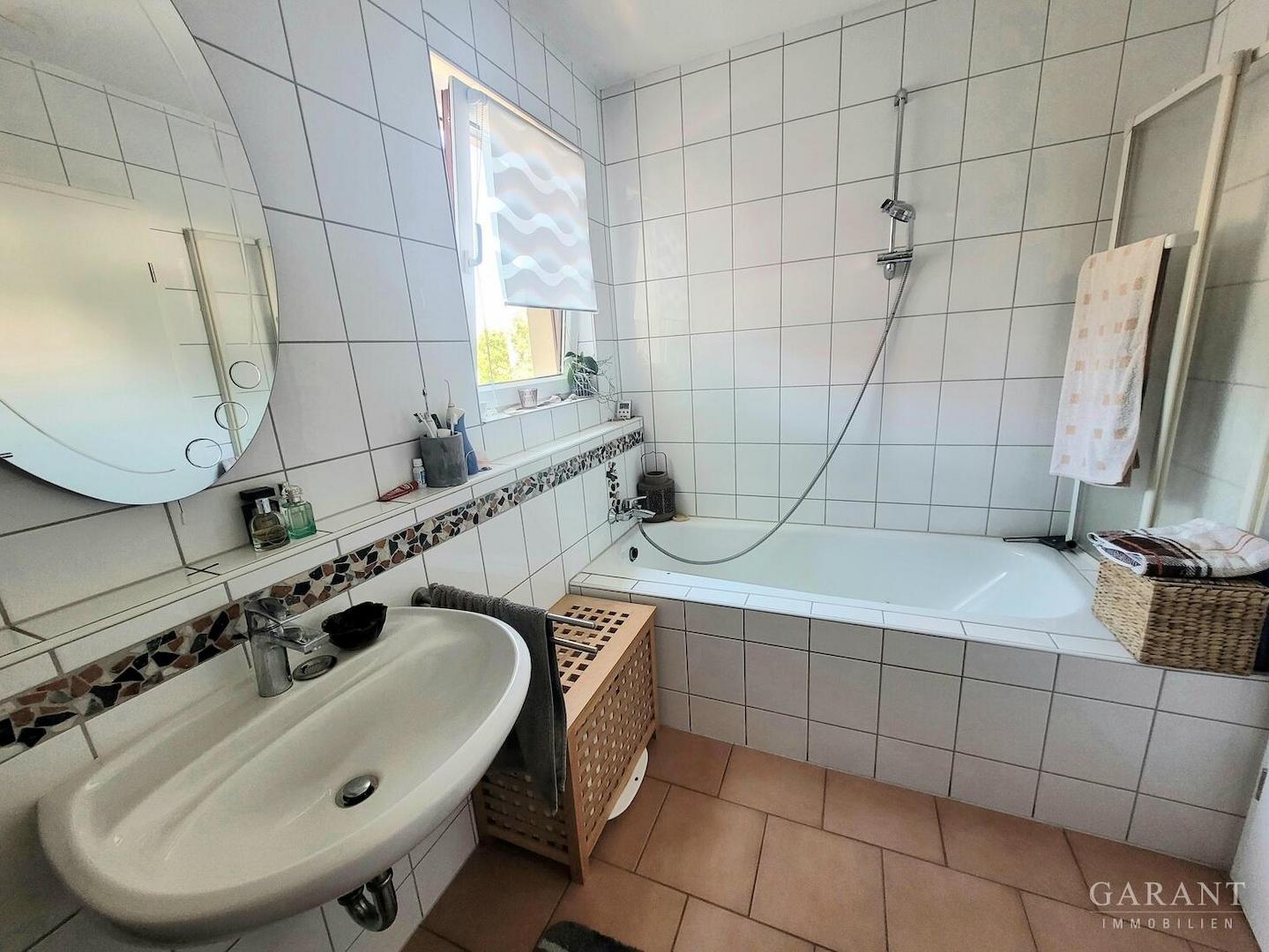 Bad mit Fenster