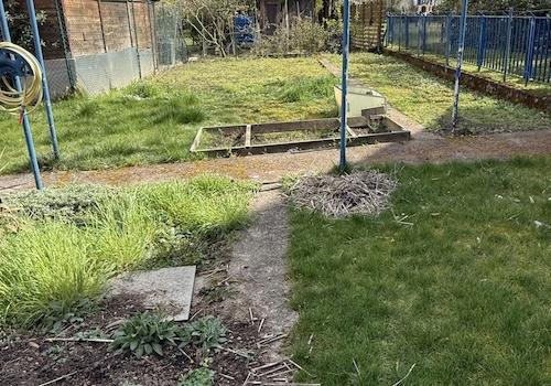 Garten linker Bereich
