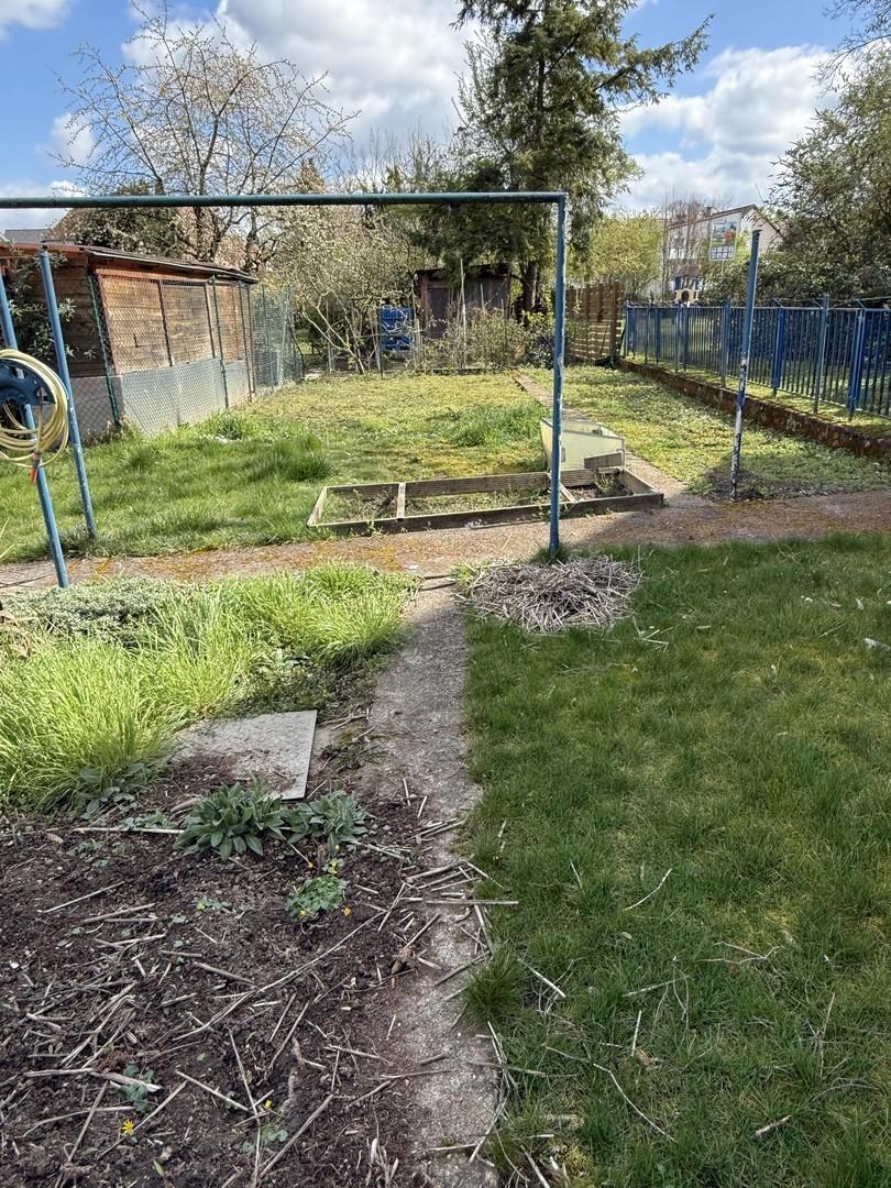 Garten linker Bereich
