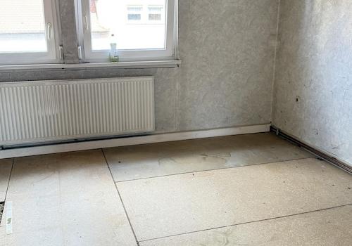 Zimmer Straße OG