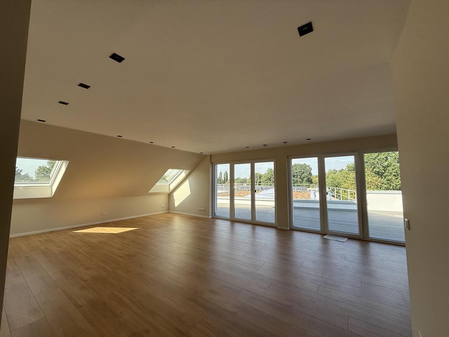 Blick ins Wohnzimmer links
