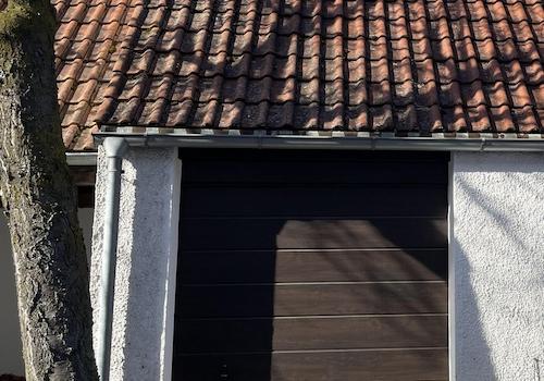 Garage (optional)