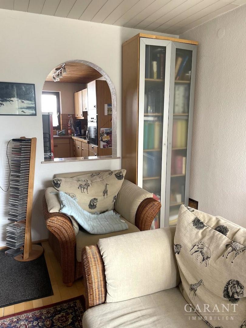 OG1 Blick vom Wohnzimmer in die Küche