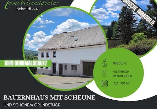 Bauernhaus mit Scheune