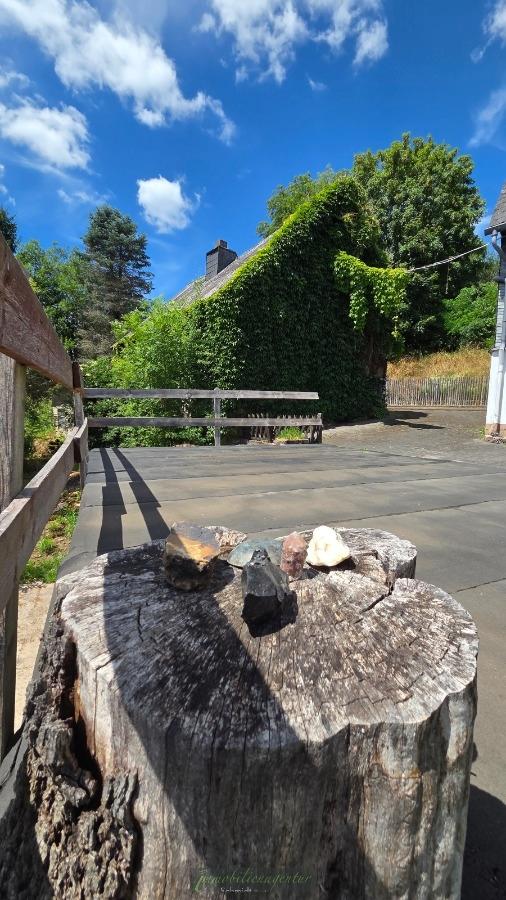 Fundstücke, Drusen und Reste der Kupferschmelze
