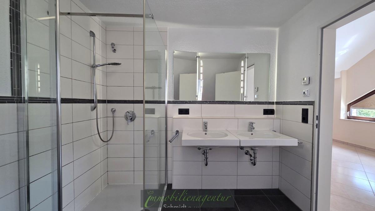 obere Wohnebene - Bad en suite - Dusche