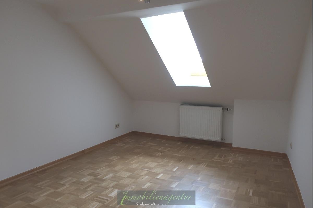 kleineres 3. Zimmer
