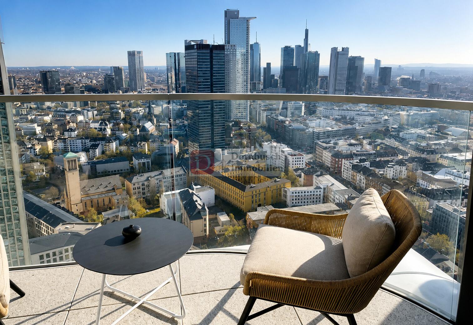 Balkon mit Stadtblick