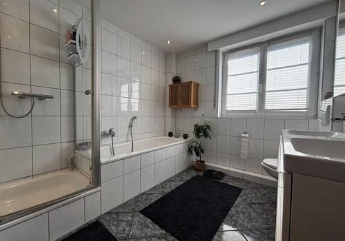 Badezimmer 1.OG