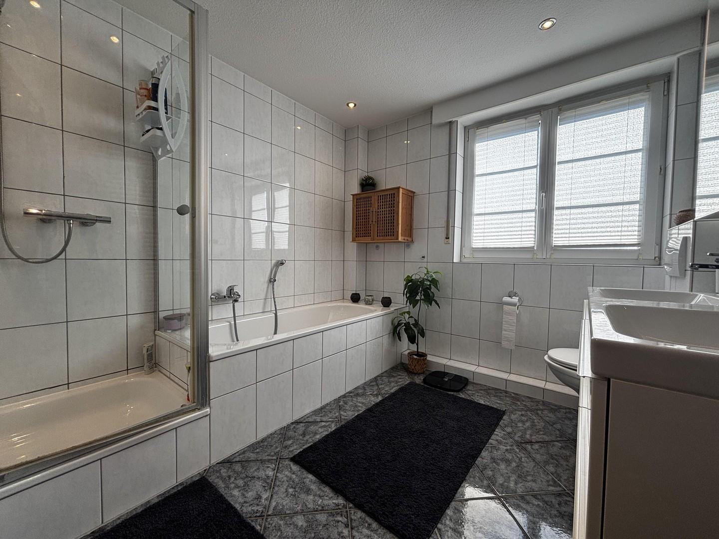 Badezimmer 1.OG