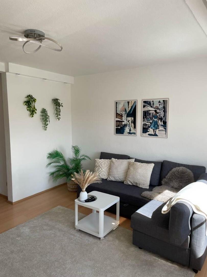 Wohnzimmer (Ansicht 2)