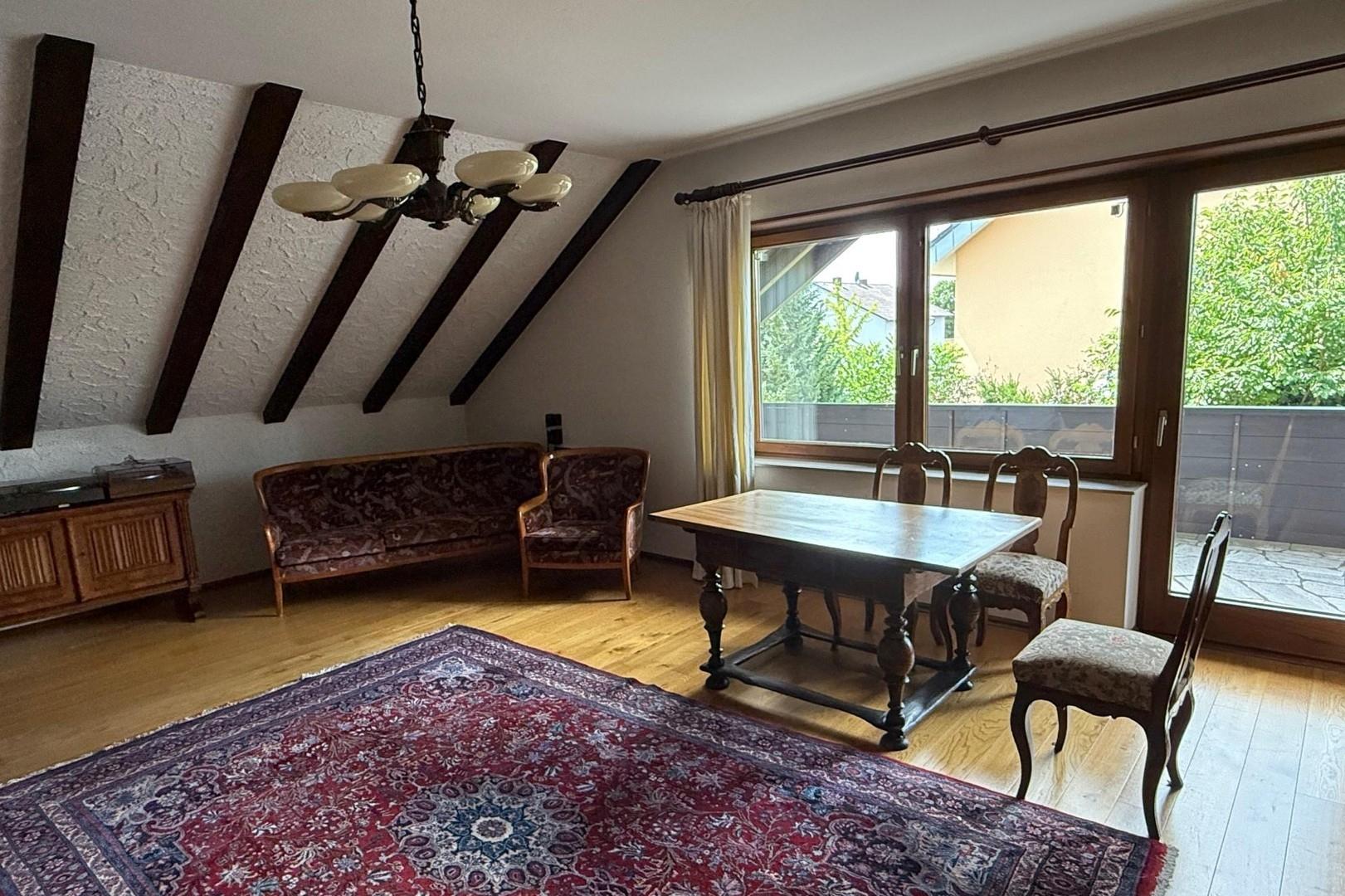 Kinderzimmer mit Balkonzugang