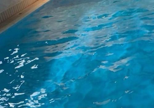 Pool mit Wasser