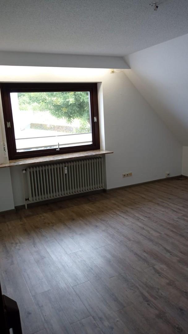 Zimmer neben Bad 1. OG