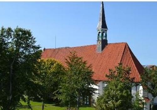 Blick links vom Laubengang