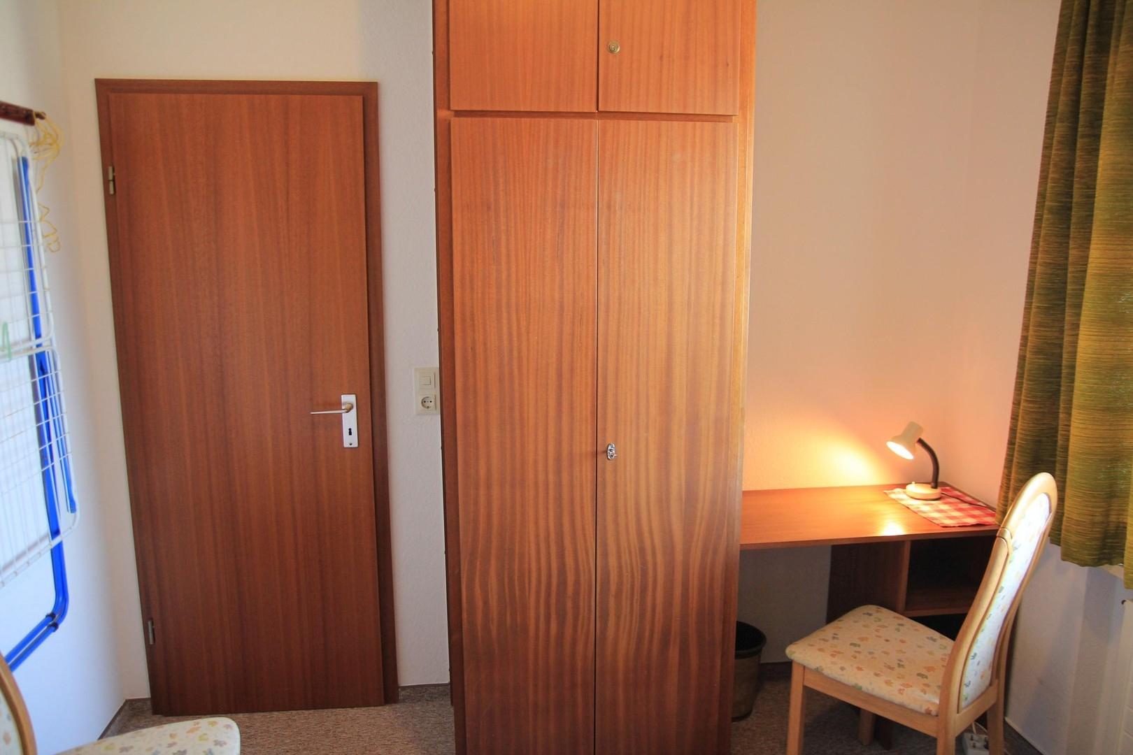 Schlafzimmer 2