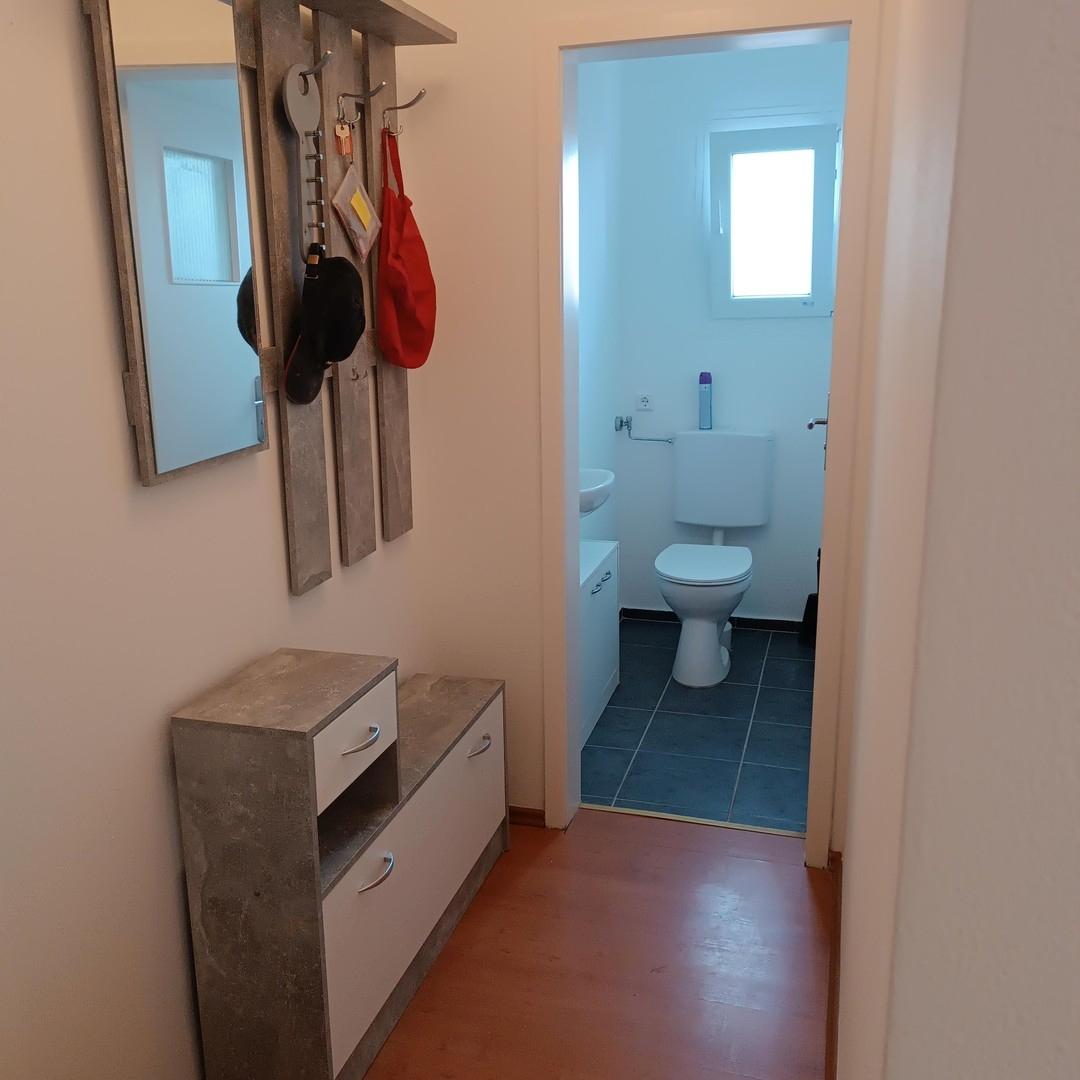 separate Toilette