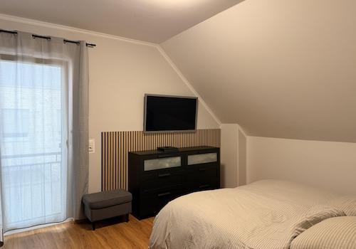 Schlafzimmer Bild 2/2