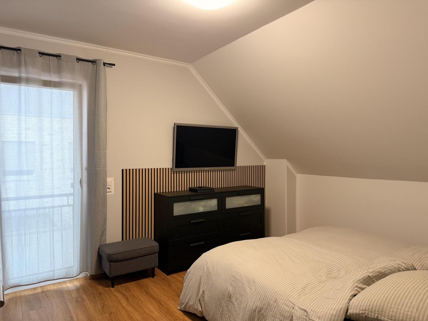 Schlafzimmer Bild 2/2