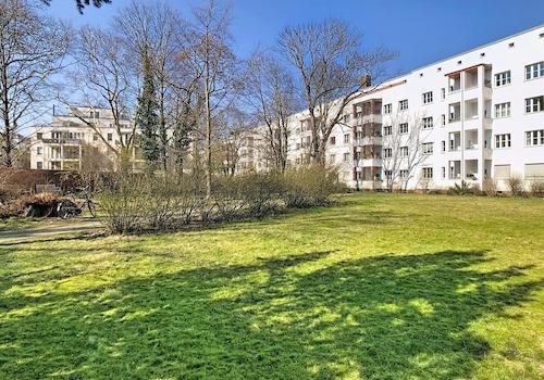 Parkähnliches Grundstück