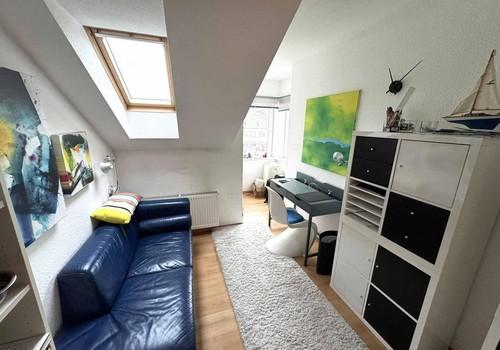 Gäste-/Arbeitszimmer möbliert